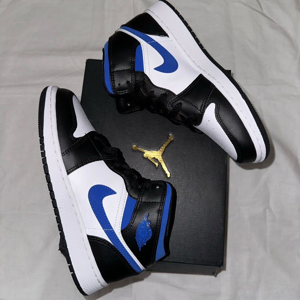 Air Jordan 1 Mid